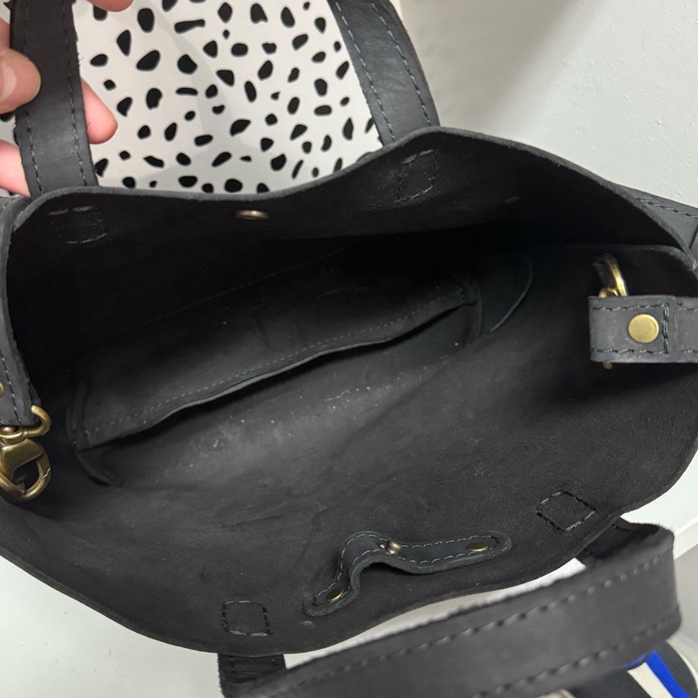 Portland Leather Goods Black Shadow Mini Cross Body Tote Bag - Picture 3 of 4